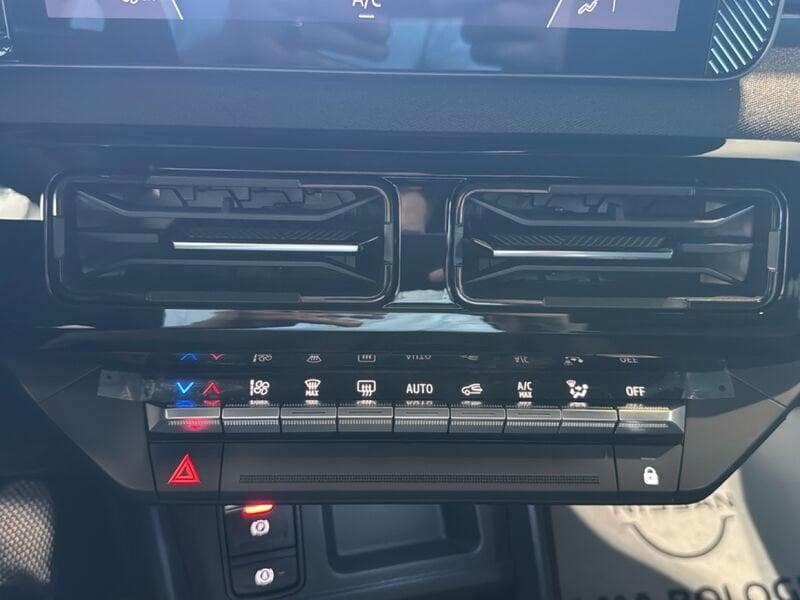 Nissan Micra 52kWh Advance Auto