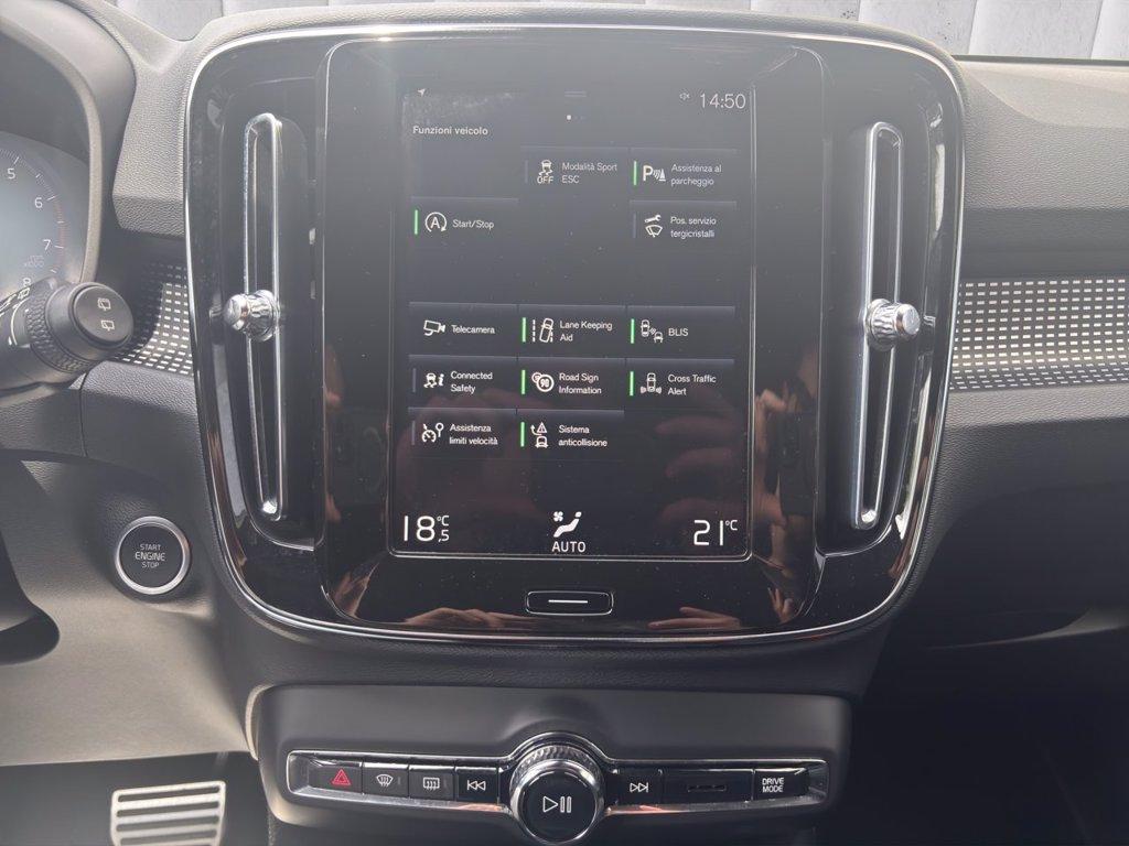 VOLVO XC40 1.5 t3 R-design 163cv auto my21 del 2020