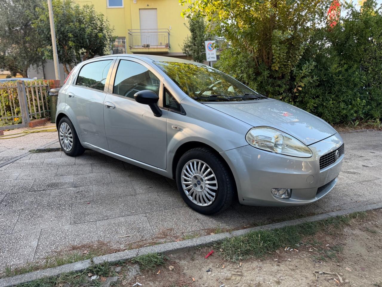 Fiat Grande Punto 1.2 5 porte Dynamic Metano