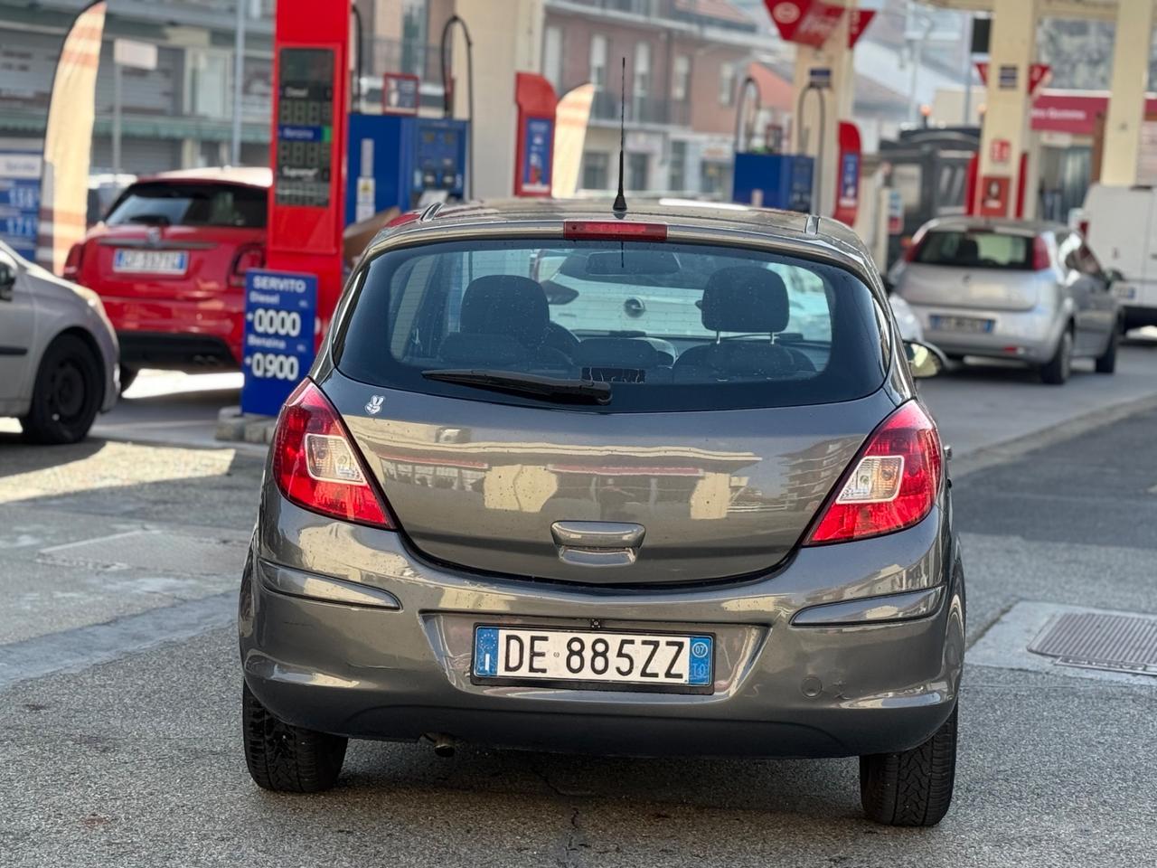 Opel Corsa 1.2 5 porte Cosmo X Neo Patentato