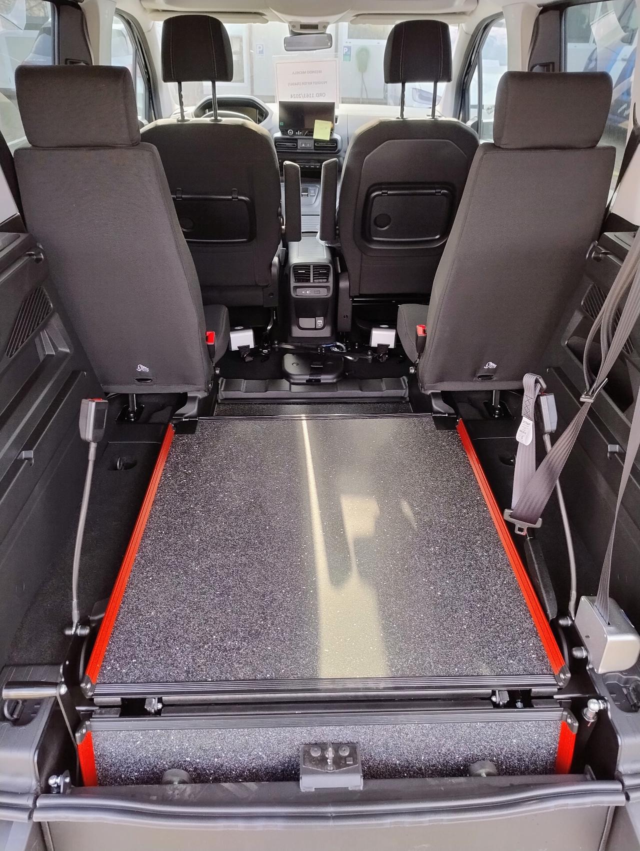 PEUGEOT RIFTER TRASPORTO DISABILI PRONTA CONSEGNA CAMBIO AUTOMATICO