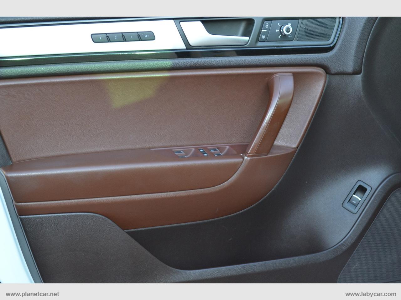 VOLKSWAGEN Touareg 3.0 TDI 245 CV tip. BlueM.Techn.