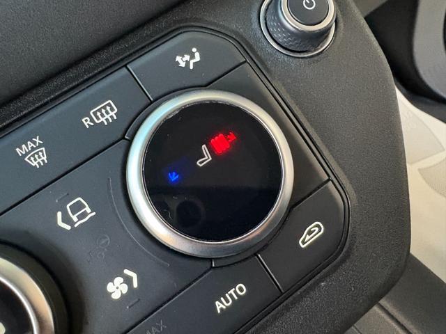 LAND ROVER Defender 110 3.0D I6 200 CV AWD Auto SE 7 POSTI