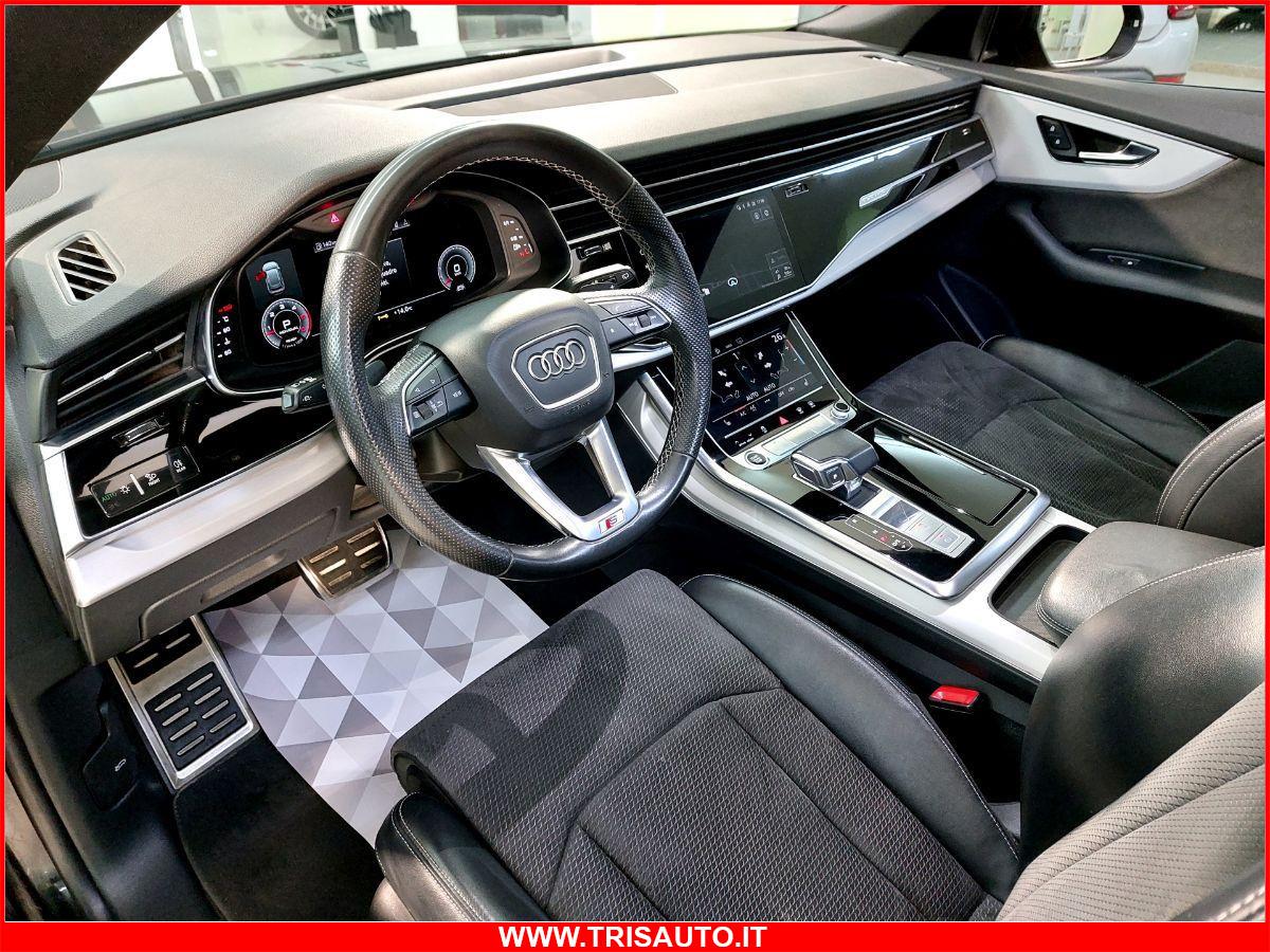 AUDI Q8 50 3.0 TDI Hybrid S-Line Identity Black IVATA (TETTO PANORAMICO APRIBILE)