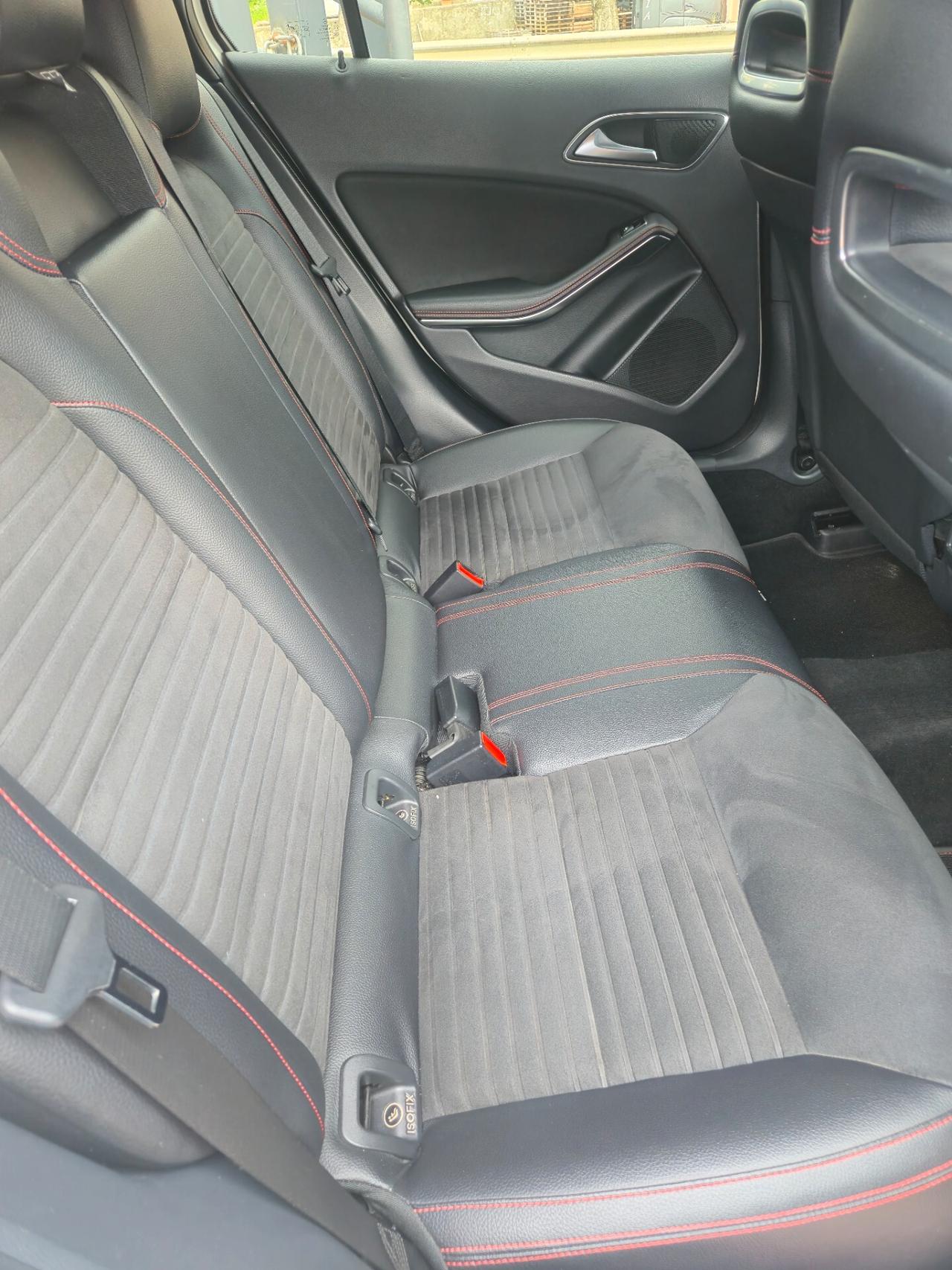 Mercedes-benz GLA 200 d Automatic AMG Line Premium Plus