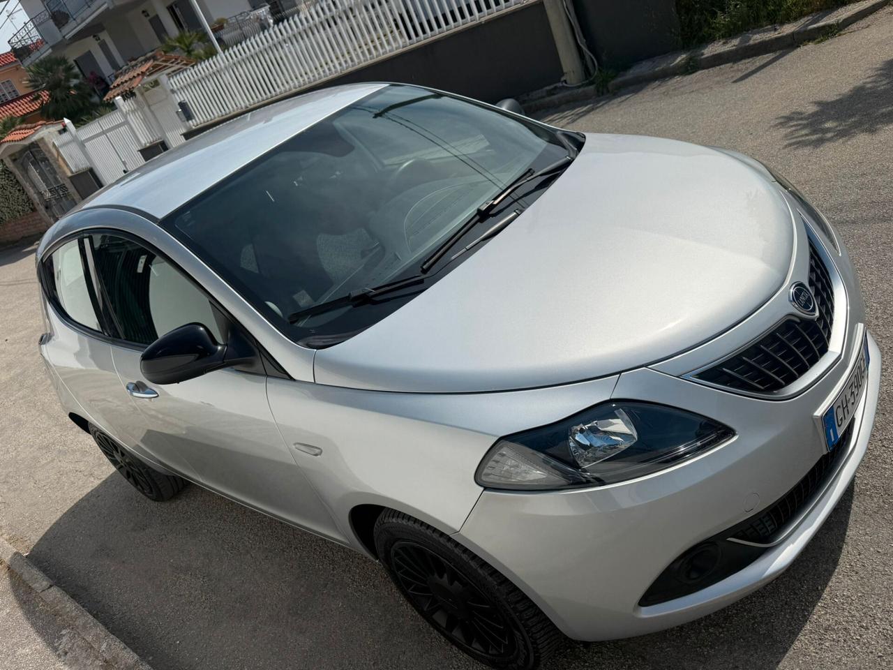 Lancia Ypsilon 1.0 FireFly 5 porte S&S Hybrid Ecochic Gold