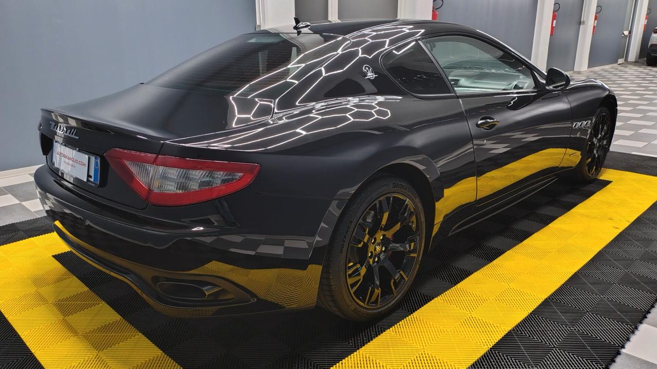 Maserati GranTurismo 4.7 V8 Sport 460cv