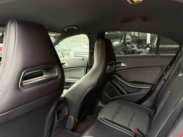 Mercedes-Benz A 200 d Premium auto