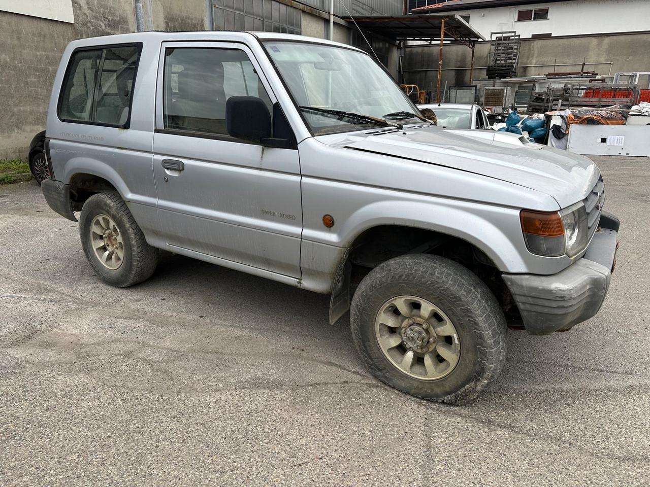 Mitsubishi Pajero 2.5 TDI 3p NON PARTE