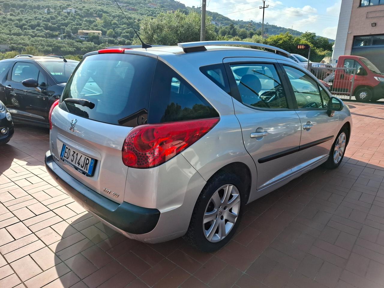 Peugeot 207 1.6 8V HDi 93CV SW X Line