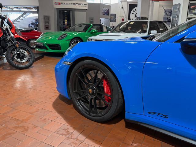 PORSCHE 992 GTS 4 Ufficiale Italia-Unico proprietario