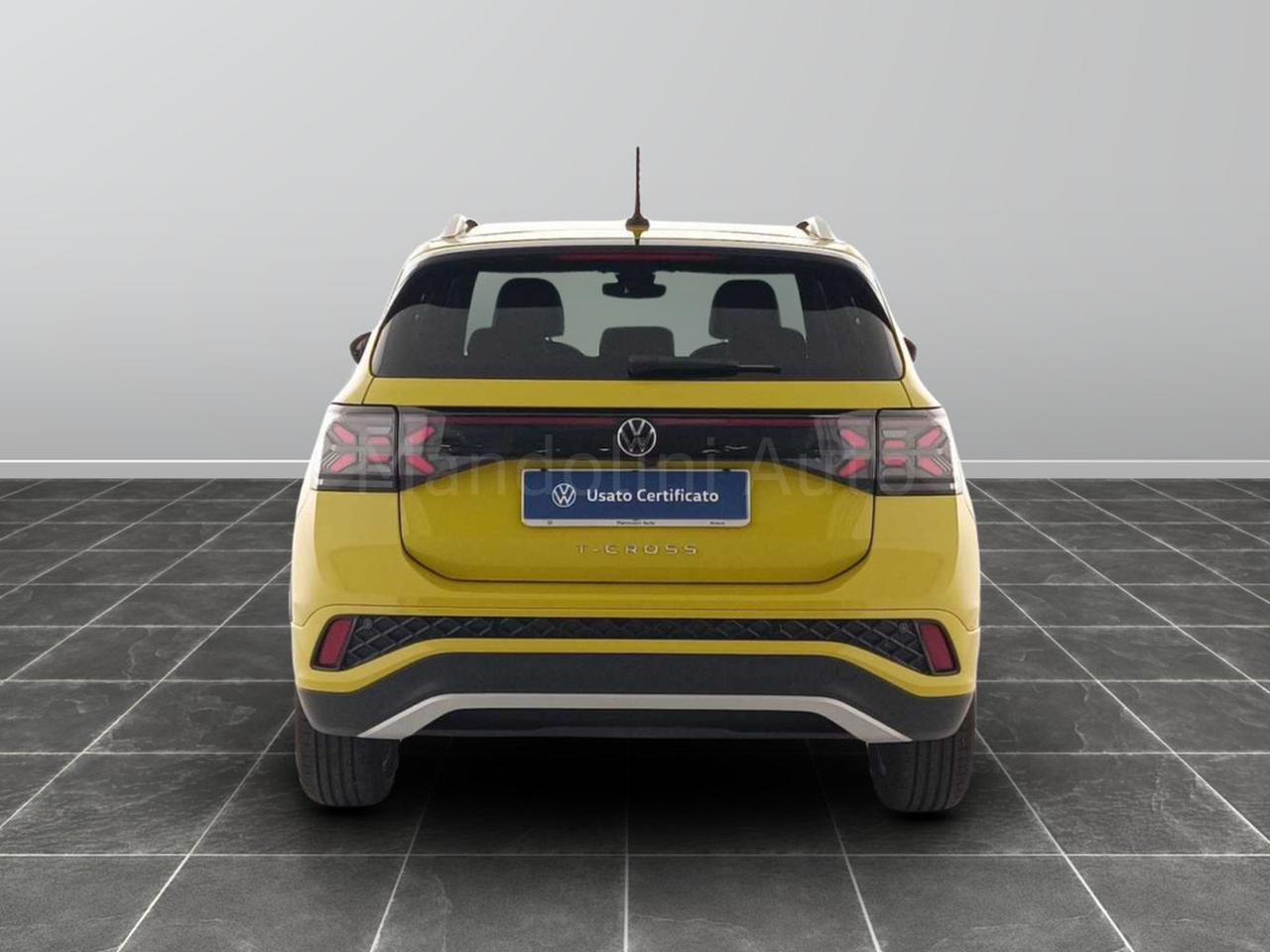 Volkswagen T-Cross 1.0 tsi 115cv r-line