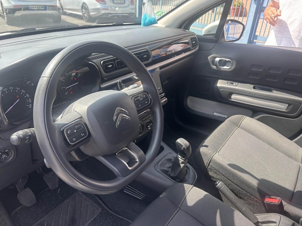 CITROEN C3 PureTech 1.2 YOU