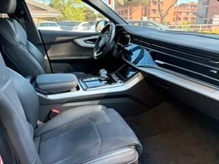 Audi Q8 SUV 45 TDI quattro tiptronic S line edition