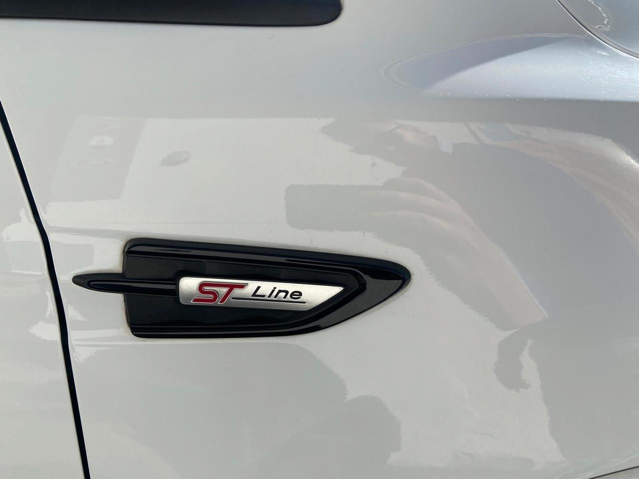 Ford Kuga 2.0 TDCI 120 CV S&S 2WD ST-Line