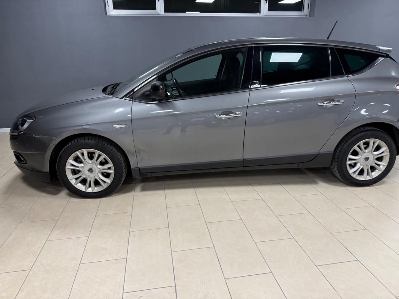 Lancia Delta 1.6 MJT DPF Gold