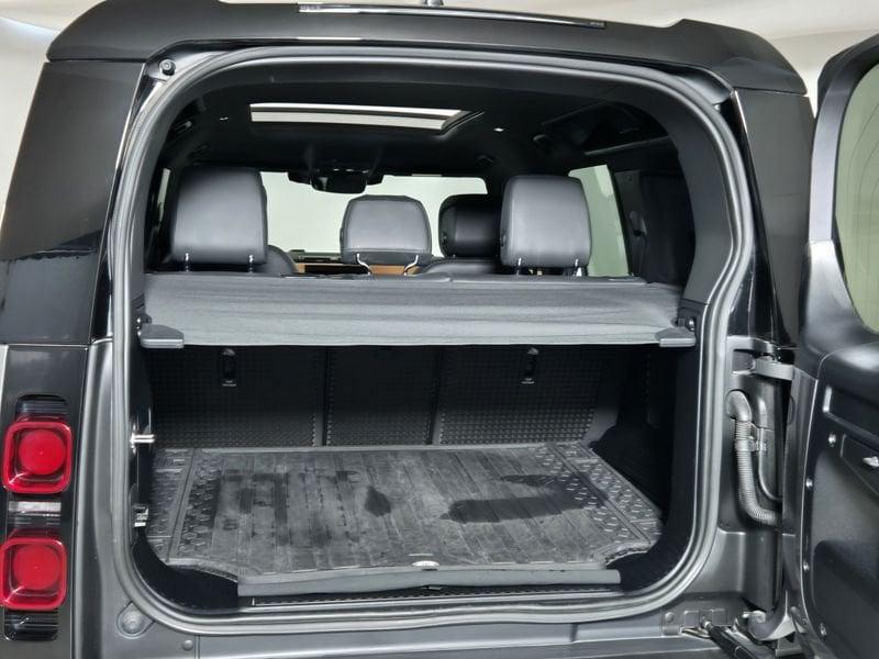 Land Rover Defender VII 2020 110 Diesel 110 3.0d i6 mhev X-Dynamic HSE awd 250cv