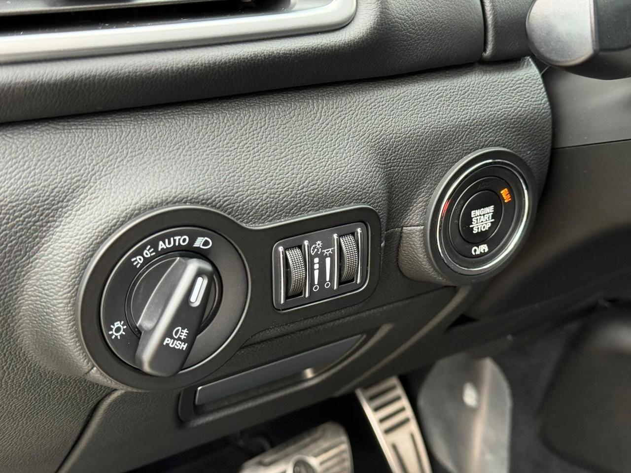 Maserati Ghibli V6 Diesel 275 CV Gransport Nerissimo