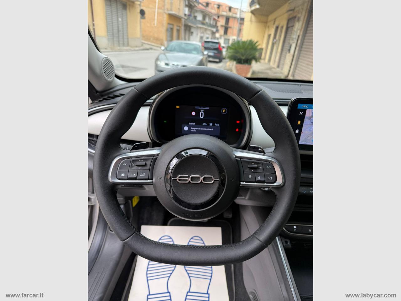 FIAT 600 Hybrid 110 CV DCT MHEV La Prima II