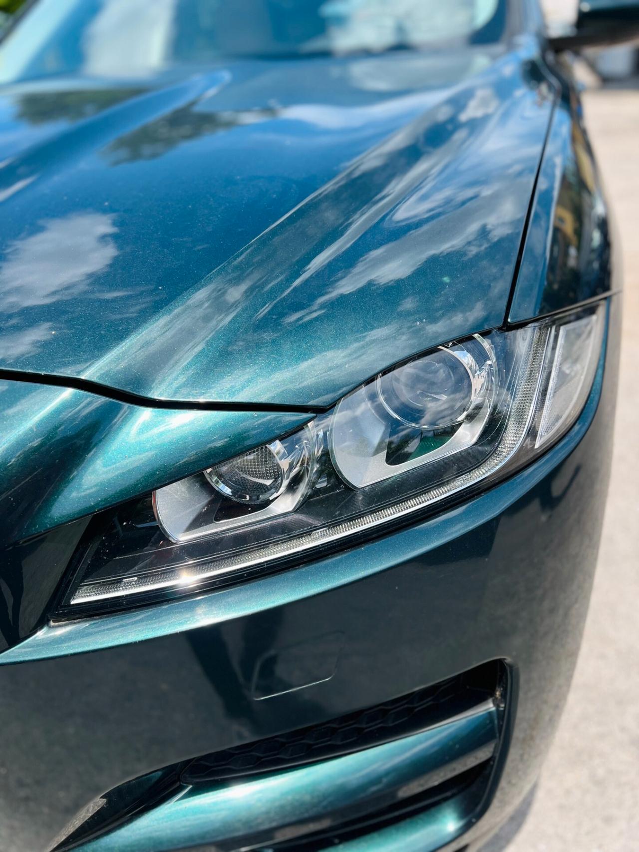 Jaguar F-Pace 2.0 D 180 CV AWD aut. Prestige