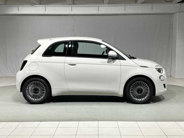 Fiat 500 500e Berlina 42kWh KM ZERO