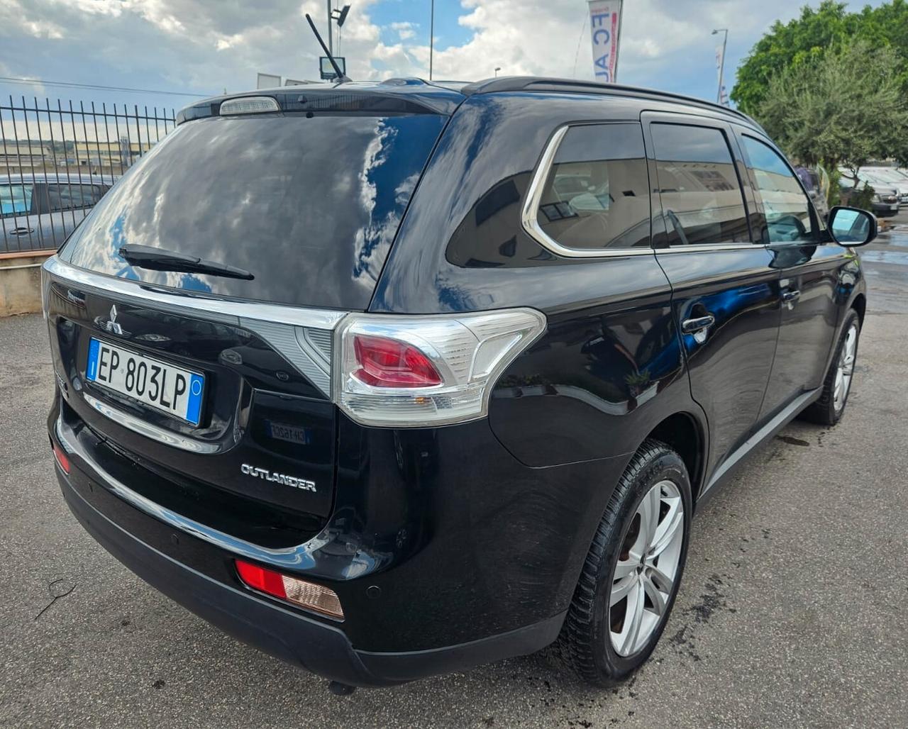 Mitsubishi Outlander - PARI AL NUOVO - GARANTITA 12 MESI CASCO -