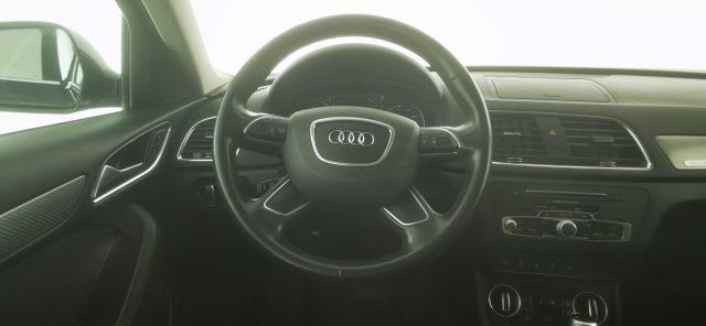 AUDI Q3 40 TFSI quattro S tronic Business Advanced