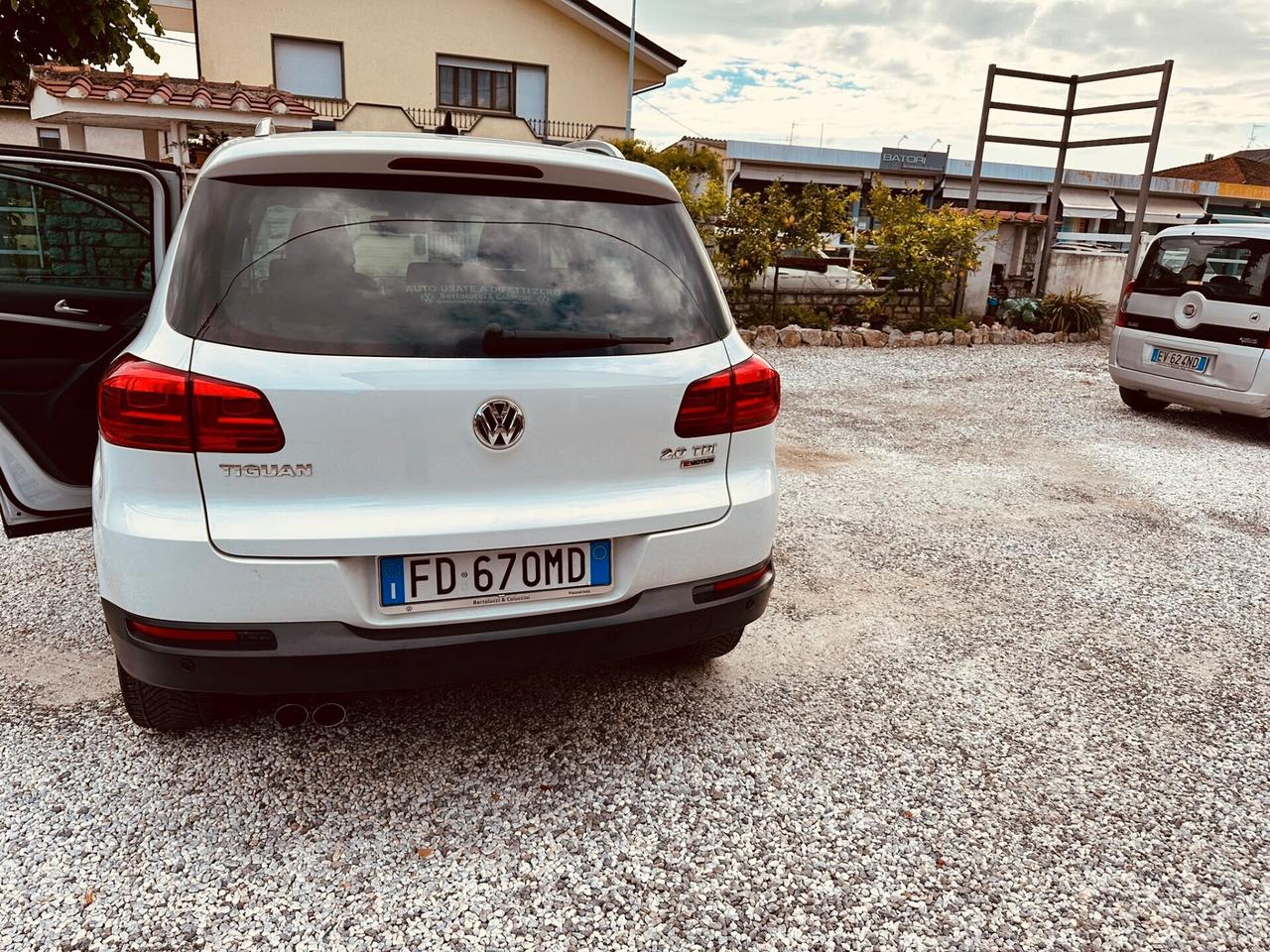 Volkswagen Tiguan 2.0 TDI 4X4 SCR DSG Business BlueMotion Technology