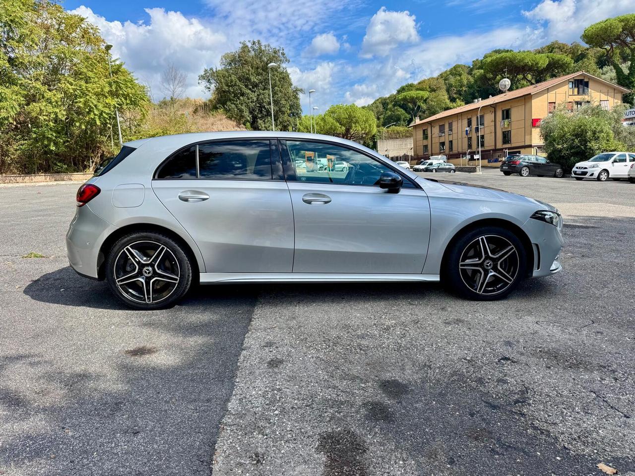 Mercedes A 250e Premium AMG 218CV | Tetto | 18" | Pelle/Alcantara | 57.000 KM