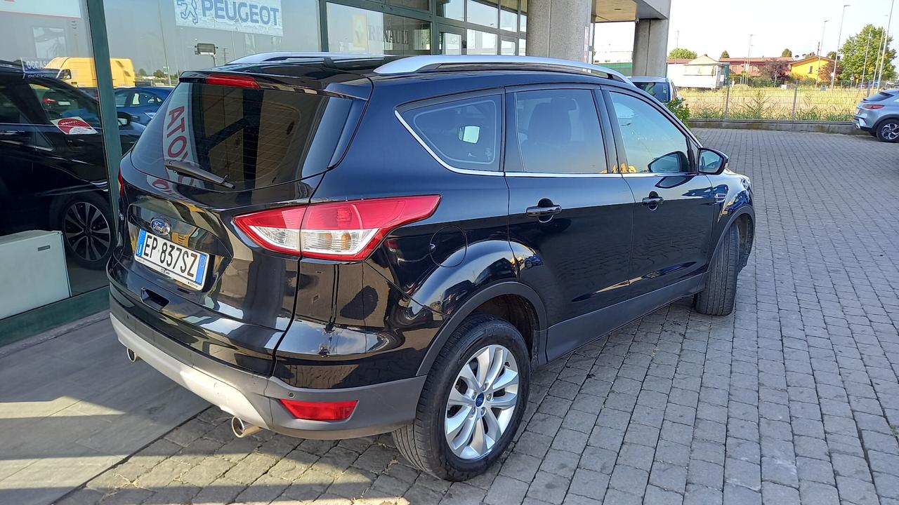 Ford Kuga 2.0 TDCI 140 CV 4WD Titanium