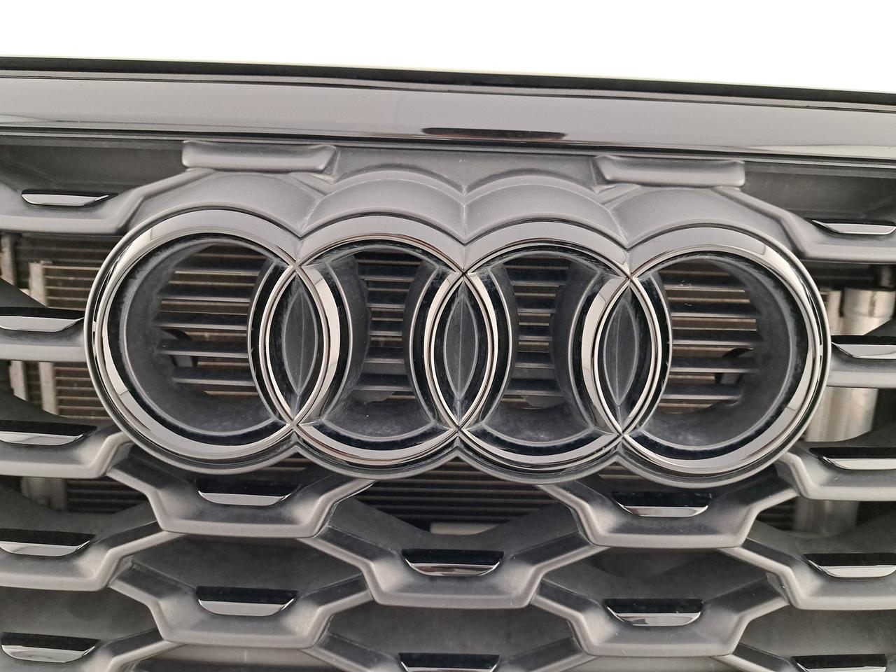 Audi Q3 sportback 45 1.4 tfsi e identity black s-tronic