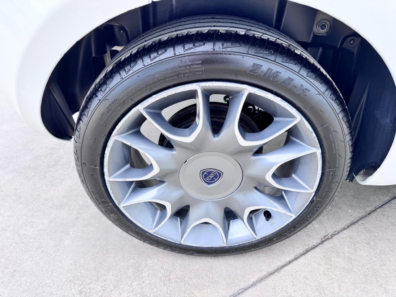 Lancia Ypsilon 1.3 MJT 16V 95 CV 5 porte S&S Platinum
