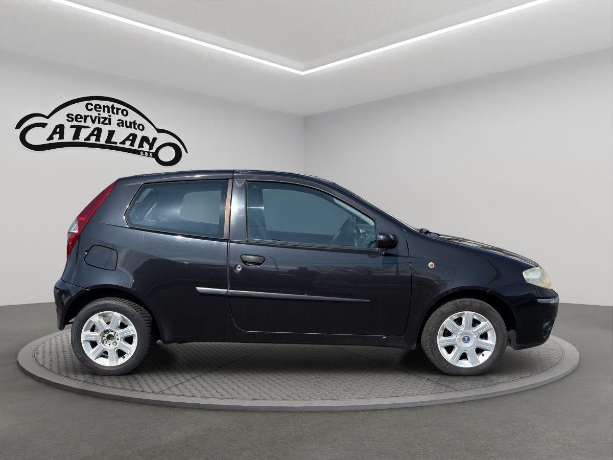 FIAT - Punto - 1.3 MJT 16V 3p. Dynamic