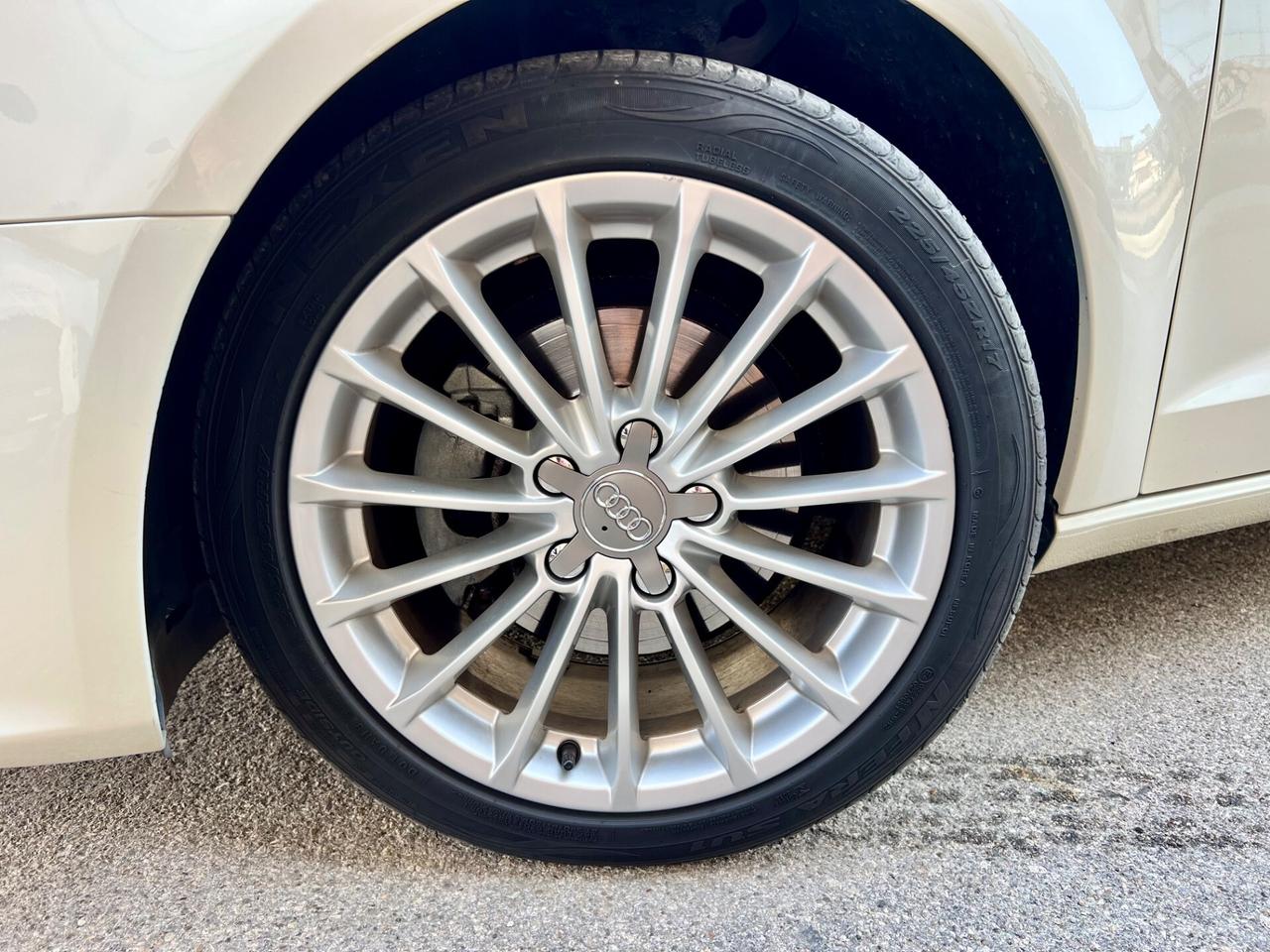 Audi A3 1.6 TDI clean diesel Ambition