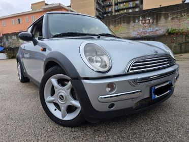 Mini 1.6 16V Cooper anno 2004