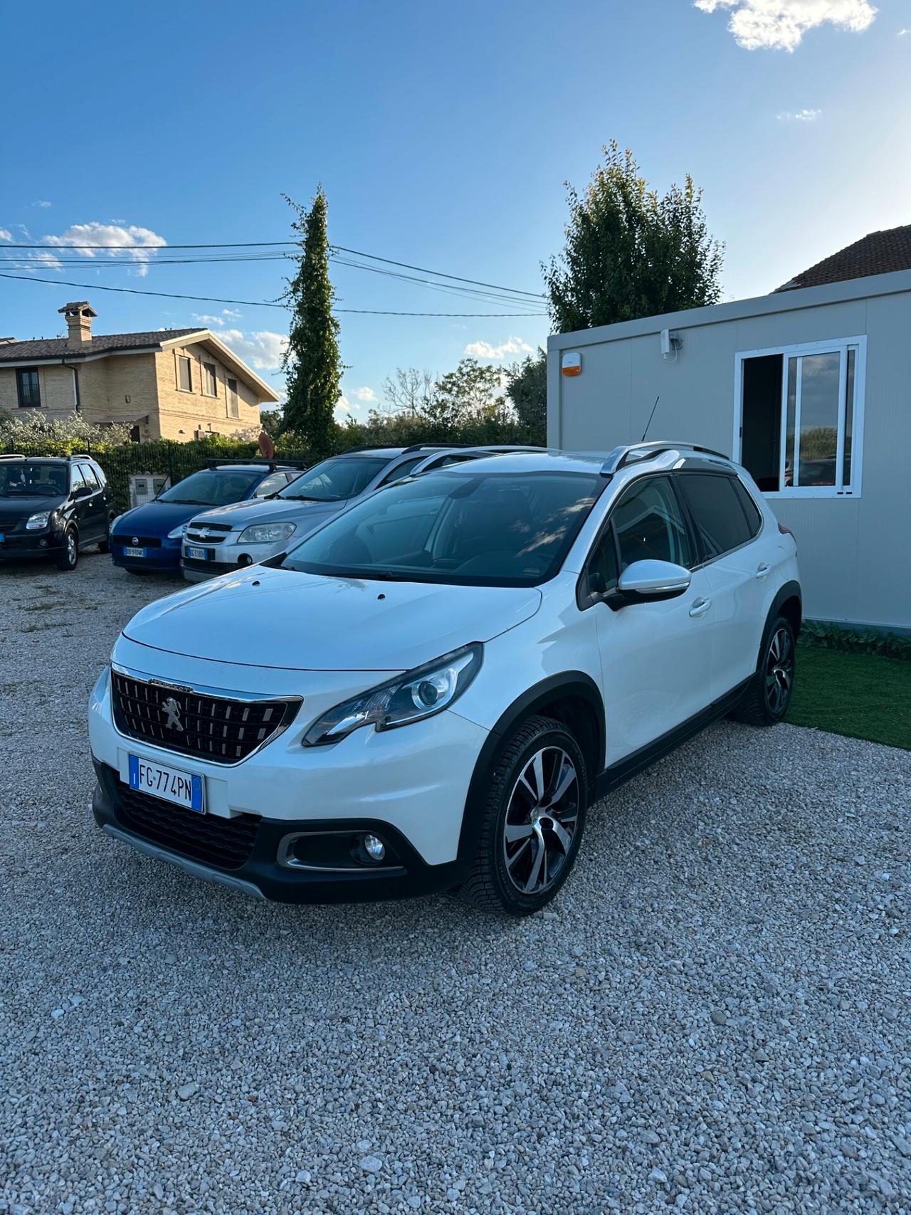 Peugeot 2008 BlueHDi 120 S&S Black Matt