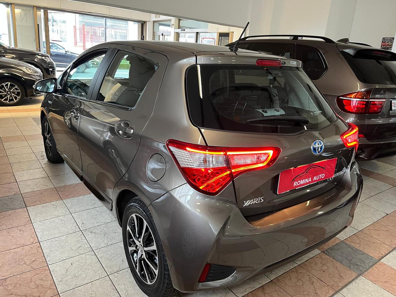 Toyota Yaris 1.5 Hybrid 5 porte Active