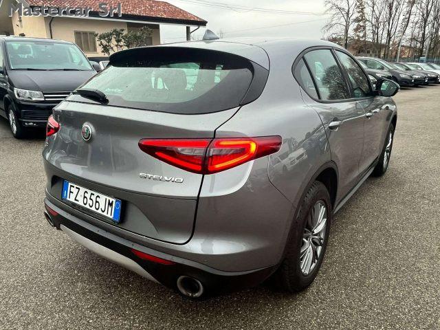 ALFA ROMEO Stelvio Stelvio 2.0 t Super Q4 200cv auto my19 - FZ656JM