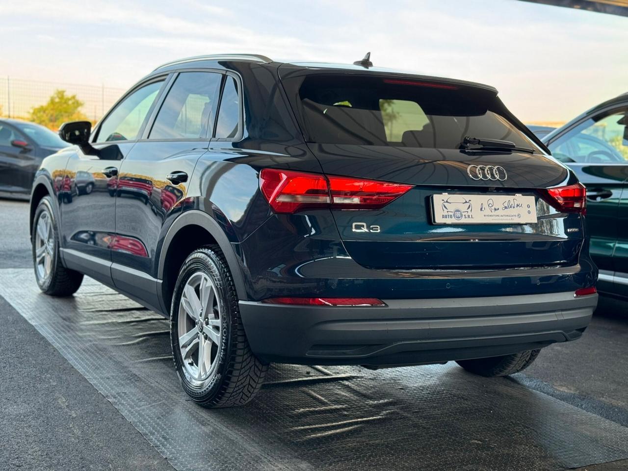 Audi Q3 40 TDI quattro S tronic Business Advanced
