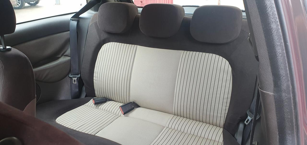 Lancia Ypsilon 1.3 MJT 75 CV Oro