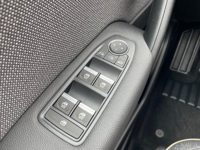 RENAULT Captur ECO-G 100 CV Techno #Pack.Navigation #Pack.Safety