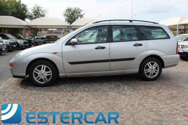 FORD Focus 1.6i 16V cat SW Ghia