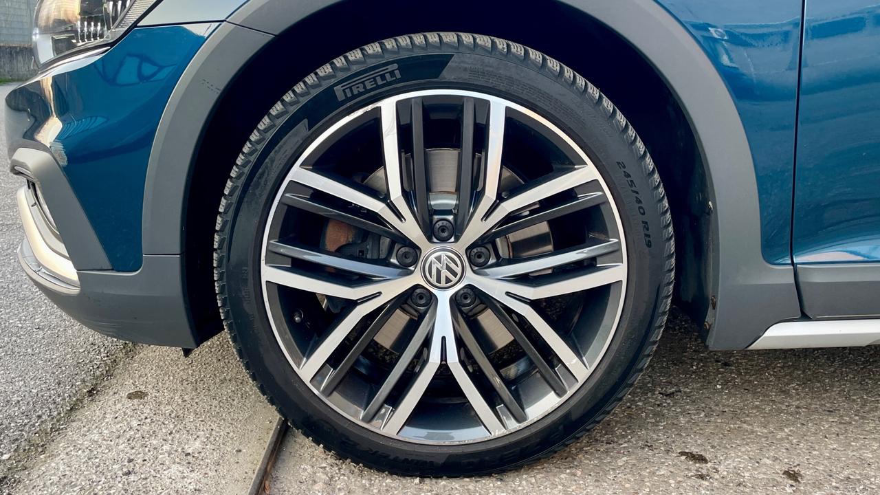 VOLKSWAGEN PASSAT 2.0 ALLTRACK 4MOTION BiTDI DSG 240CV - FULL LED, VIRTUAL COCKPIT, TETTO, PELLE