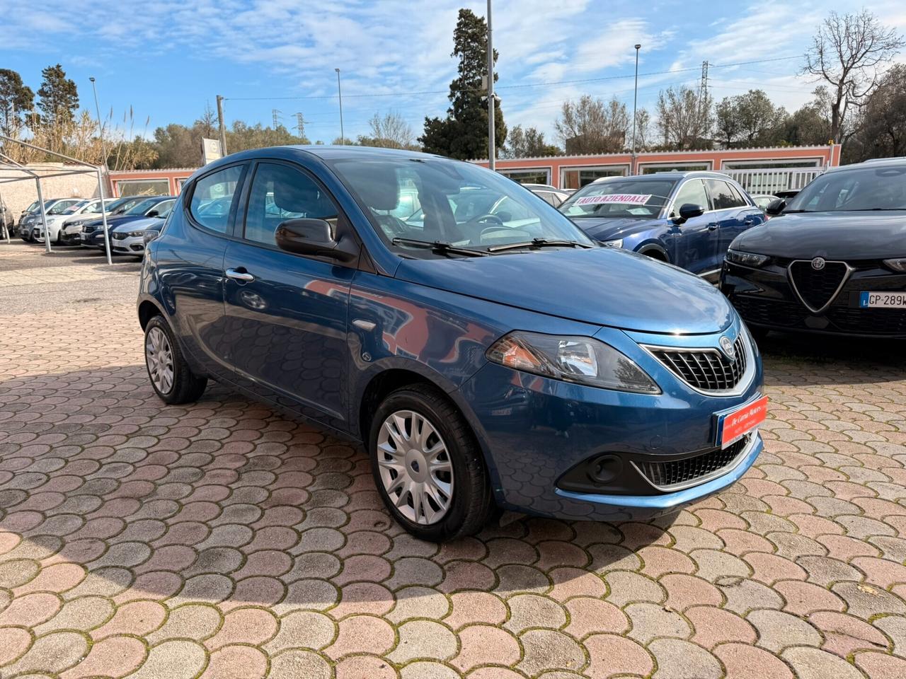 LANCIA Ypsilon Hybrid 1.0 Benz. 70CV Silver 2022