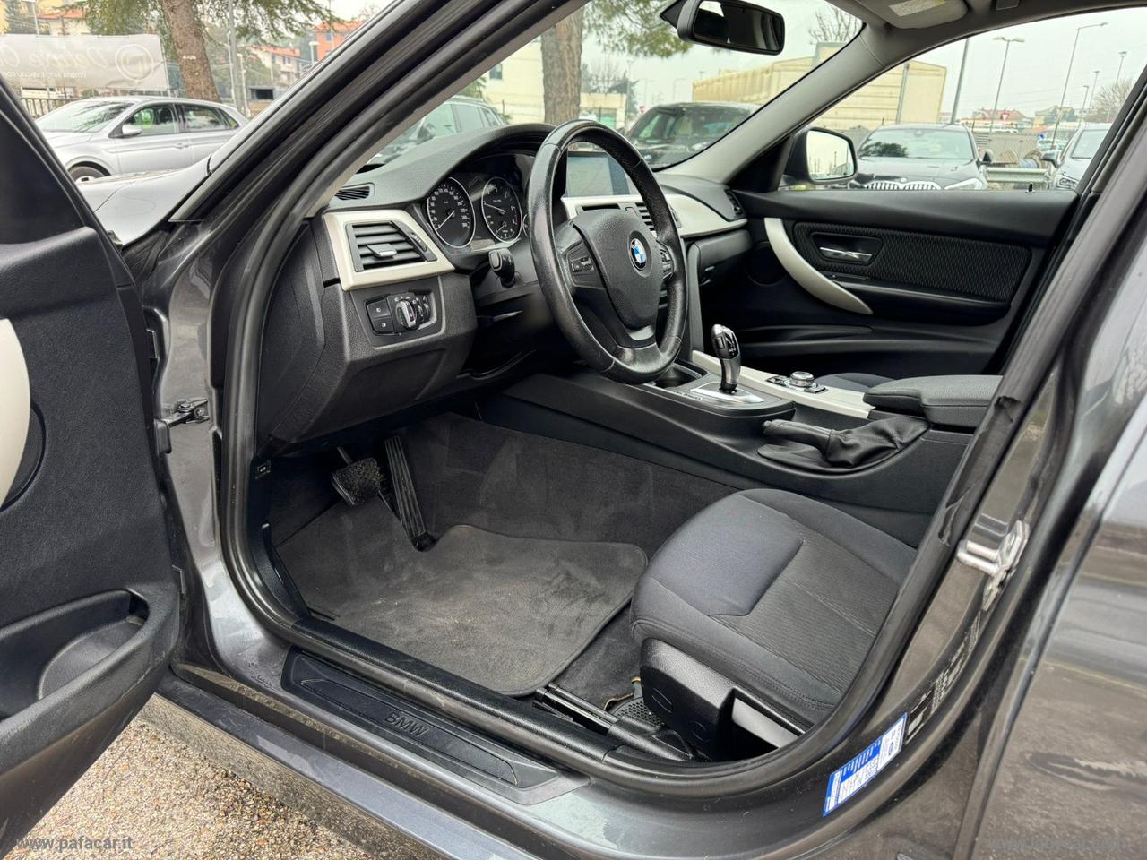 BMW 320d Touring Business aut.