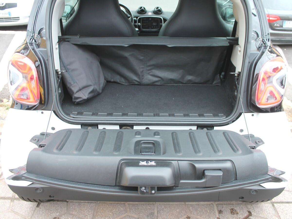 Smart ForTwo EQ Prime Full Optional PREZZO VERO Unipro IVA DEDUC.