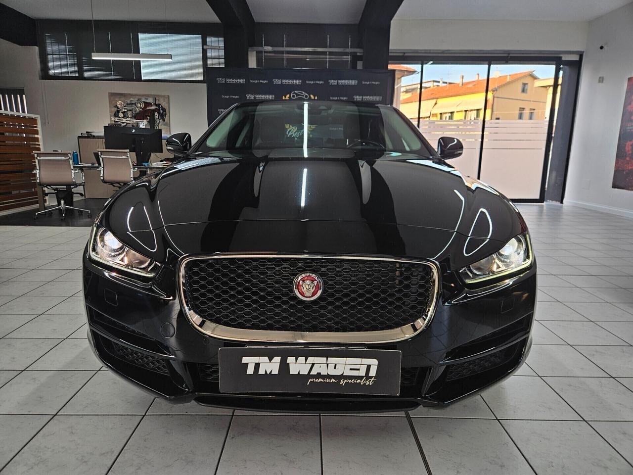 Jaguar XE 2.0d i4 Prestige awd auto - IVA ESPOSTA