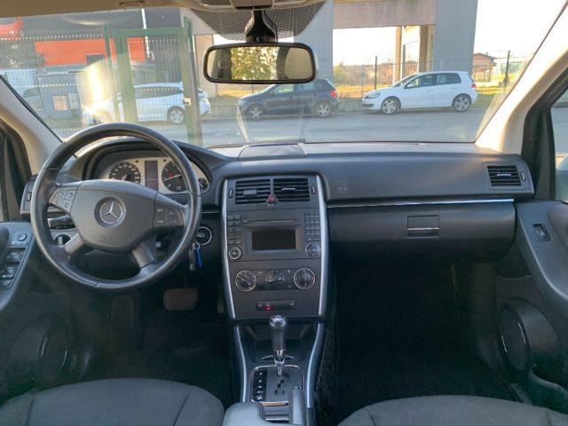 MERCEDES-BENZ B 180 AUTOMATIC Executive