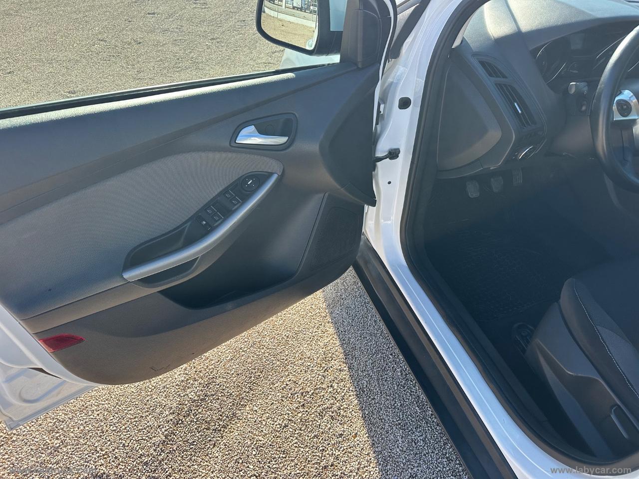 Focus 1.6 TDCi 115CV SW Titanium AUTOCARRO N1 5POSTI