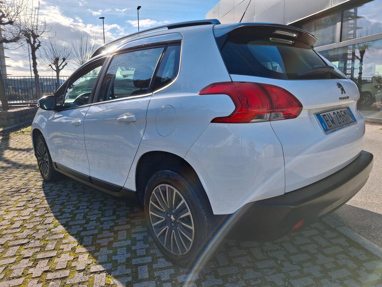 Peugeot 2008 1.6 e-HDi 92 CV Stop&Start Urban Cross